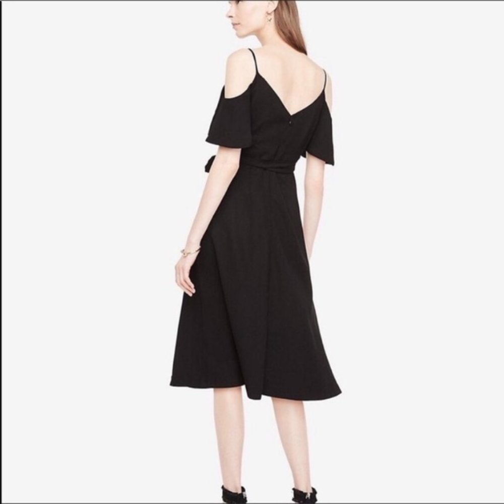 NEW Ann Taylor COLD SHOULDER FAUX WRAP DRESS 6 - Picture 2 of 15